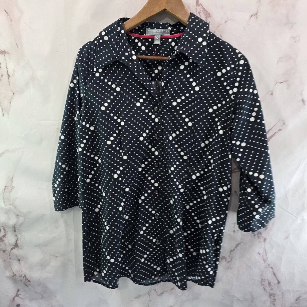 Foxcroft Shirt Womens 8 P Black White Dot Button Wrinkle Free Non Iron Popover